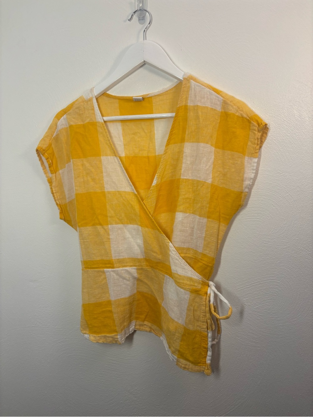 Old Navy Yellow Plaid Wrap Top Size Medium
